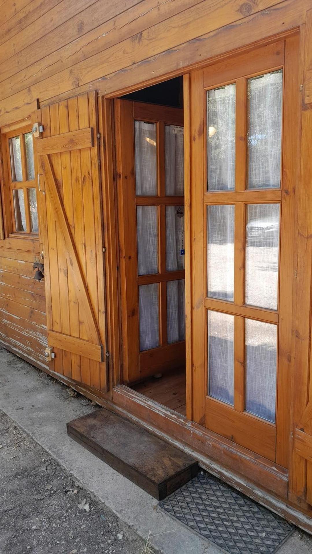 La Cabane En Bois Tourves Zewnętrze zdjęcie